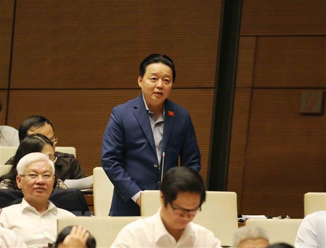 Giải quyết tình trạng ô nhiễm môi trường nghiêm trọng kéo dài