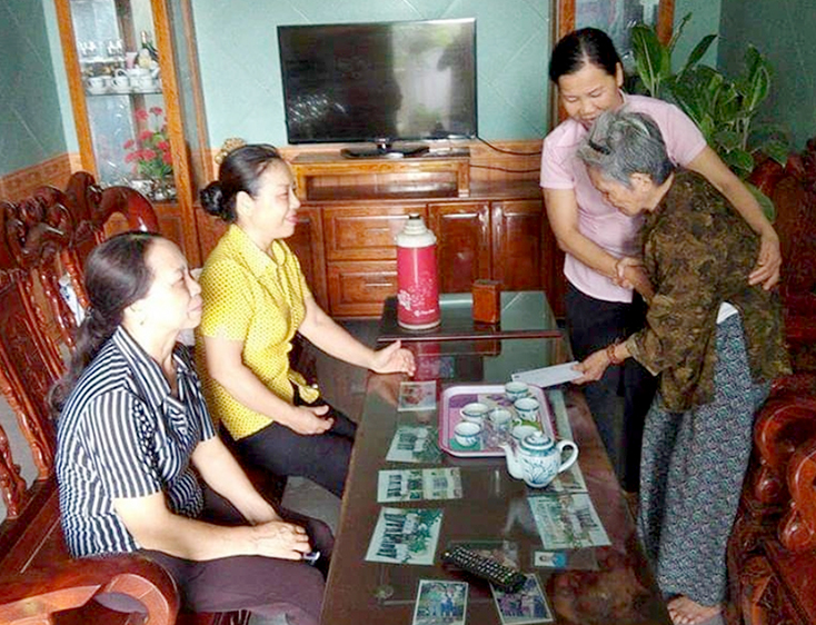 Phụ nữ Nam Lý làm theo lời Bác
