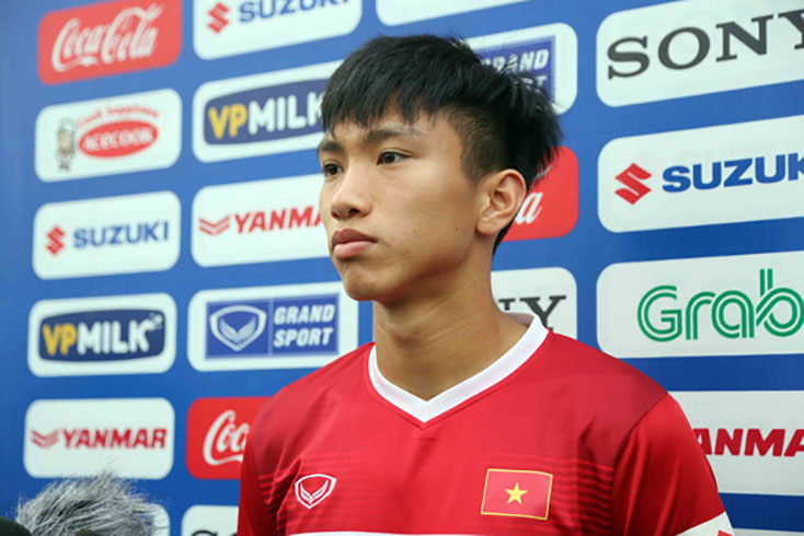'Malaysia là thách thức cho hàng thủ VN'