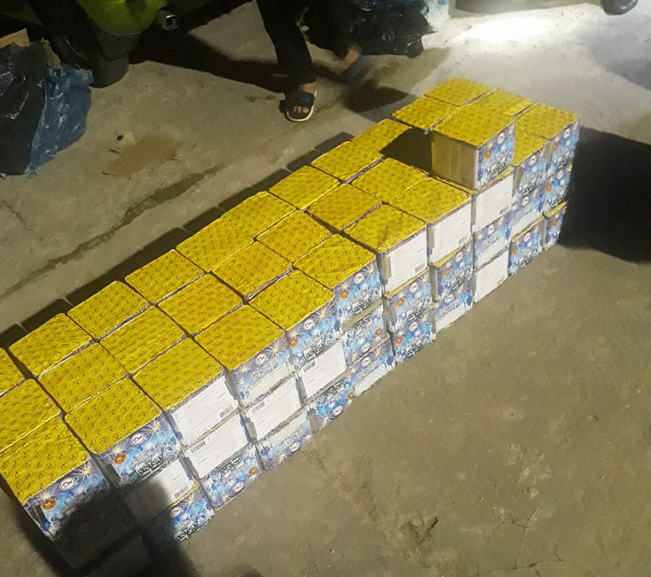 Phát hiện, bắt giữ xe ô tô chở hơn 1,2 tạ pháo