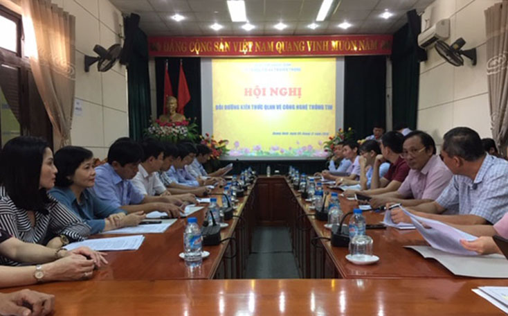 Bồi dưỡng kiến thức cho lãnh đạo phụ trách công nghệ thông tin
