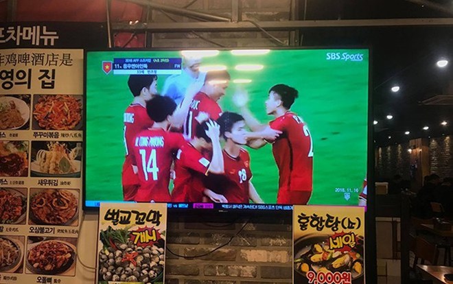 Người Hàn Quốc cuồng nhiệt với đội tuyển Việt Nam ở AFF Suzuki Cup