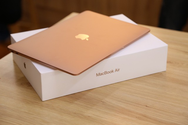 Hôm nay (18-12), MacBook Air 2018 mới nhìn đã muốn mua lên kệ tại Việt Nam