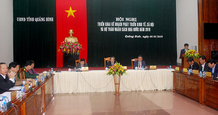 Triển khai kế hoạch phát triển kinh tế-xã hội và dự toán ngân sách Nhà nước năm 2019