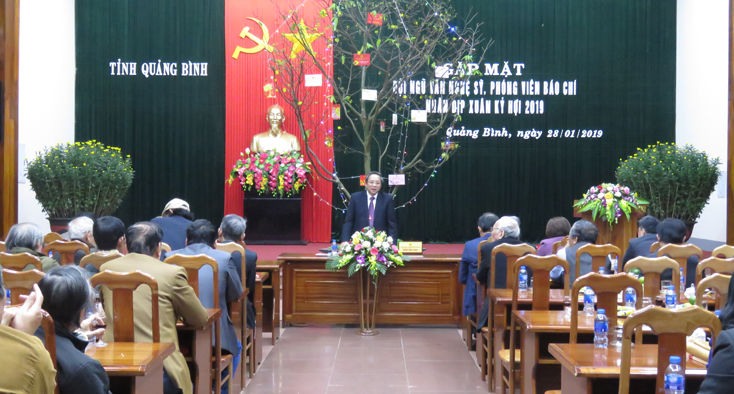 Gặp mặt đội ngũ văn nghệ sỹ và báo chí nhân dịp đón Xuân Kỷ Hợi 2019