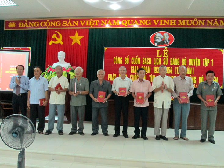 Quảng Ninh: Chú trọng công tác biên soạn lịch sử đảng bộ xã và các ngành