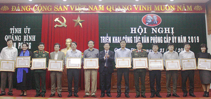 Làm tốt công tác tham mưu, phục vụ cấp ủy trong tình hình mới