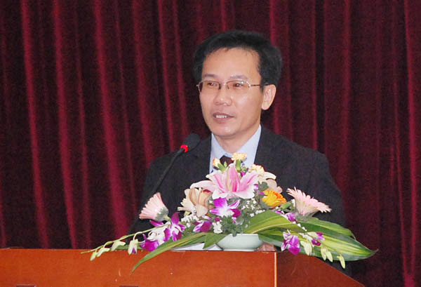Giáo sư Nguyễn Ngọc Thành được tặng Huân chương Lao động hạng Bạc của Nhà nước Ba Lan
