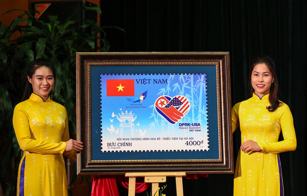 Chính thức phát hành bộ tem chào mừng Hội nghị Thượng đỉnh Mỹ-Triều