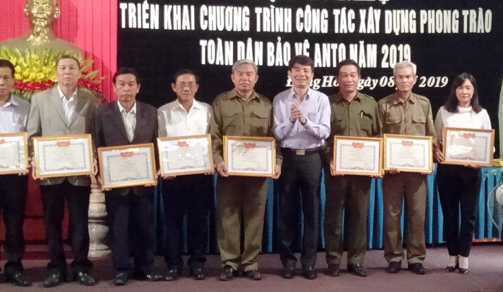 TP. Đồng Hới: Nhân rộng các điển hình trong phong trào toàn dân bảo vệ an ninh Tổ quốc