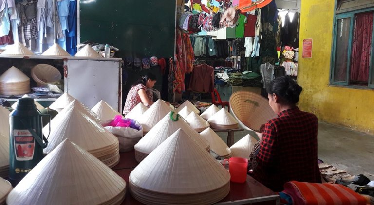 Duyên thầm nón lá