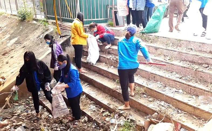Xã Bảo Ninh: Tuyên truyền và thu gom rác thải nhựa