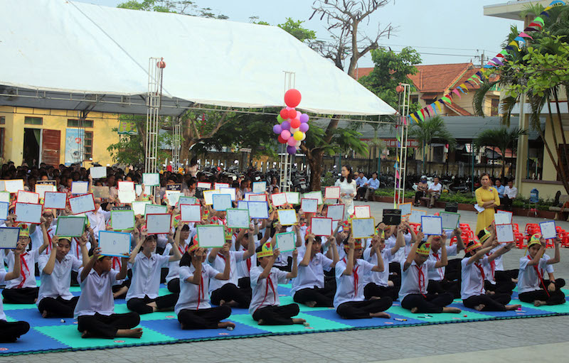 Học sinh TP. Đồng Hới hưởng ứng Tháng văn minh đô thị 2019