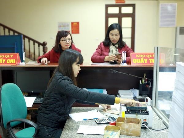 Nghị quyết về việc sắp xếp các đơn vị hành chính cấp huyện, cấp xã