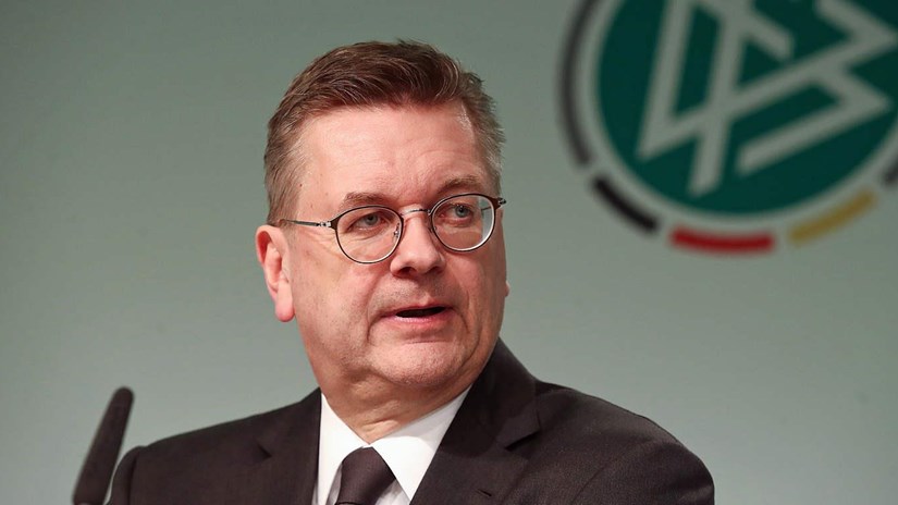 Chủ tịch Liên đoàn bóng đá Đức Reinhard Grindel từ chức