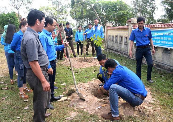 Tuổi trẻ Quảng Ninh:  Xung kích tình nguyện vì cuộc sống cộng đồng