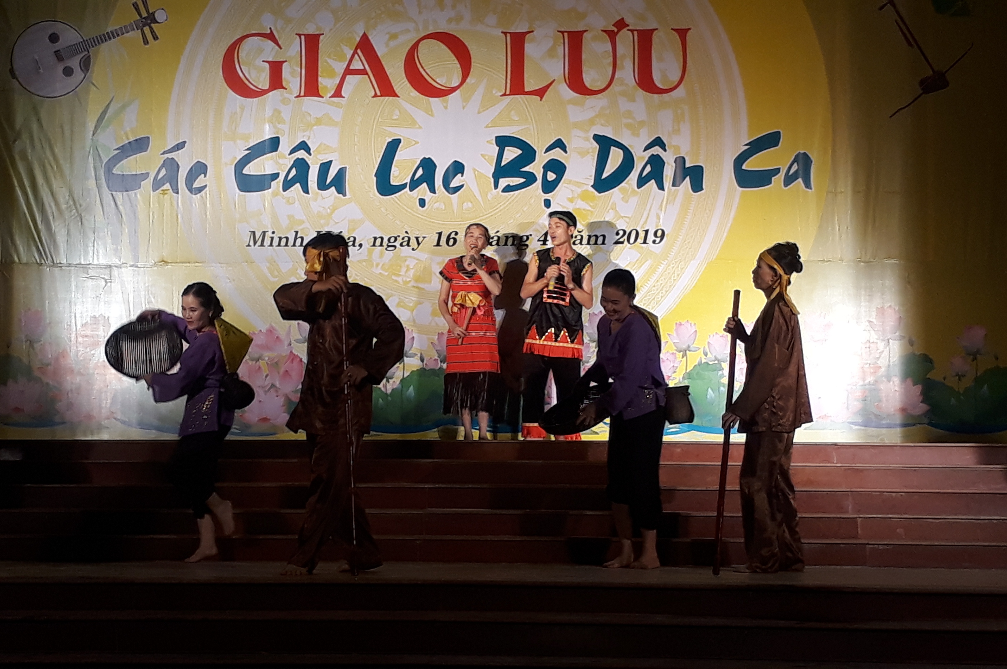 Giao lưu các câu lạc bộ dân ca chào mừng Hội Rằm tháng ba Minh Hóa