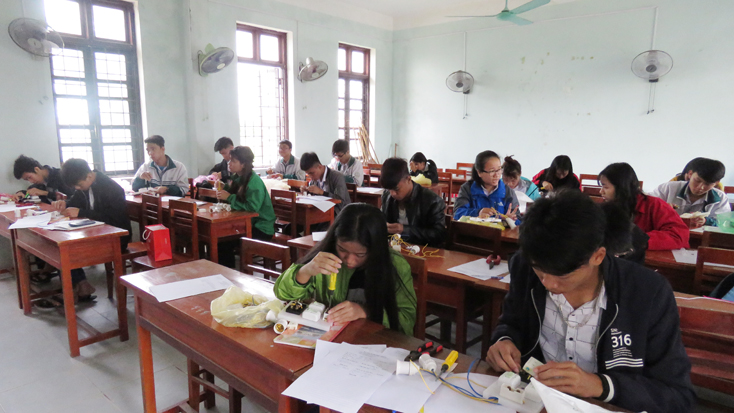 Gần 11.500 học sinh dự thi nghề phổ thông năm học 2018-2019