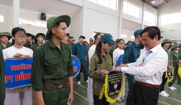 Khai mạc hội thao giáo dục quốc phòng-an ninh học sinh THPT toàn tỉnh lần thứ III