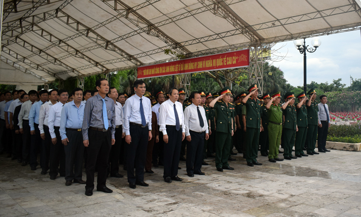 Lễ đón nhận, an táng hài cốt liệt sỹ quân tình nguyện và chuyên gia Việt Nam hy sinh tại nước CHDCND Lào về nước năm 2019