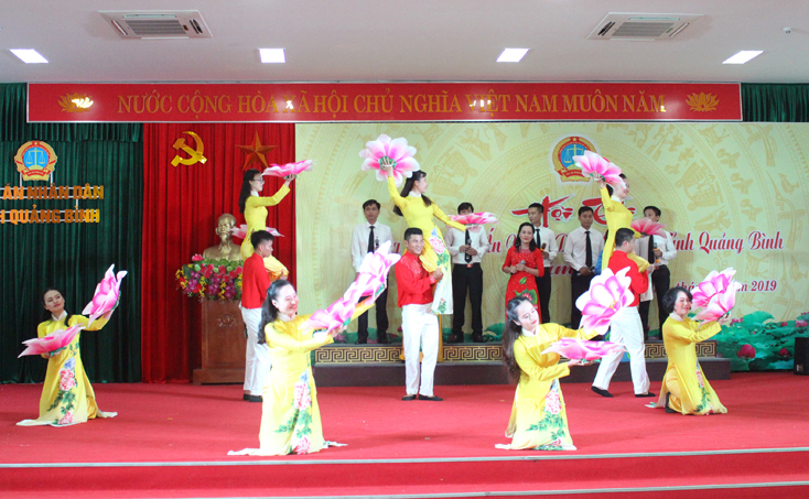Sôi nổi hội thi tiếng hát ngành Tòa án nhân dân