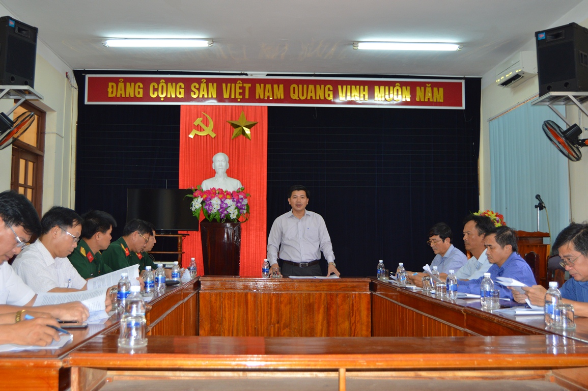 Liên hoan nghệ thuật quần chúng công-nông-binh khai mạc vào ngày 15-6