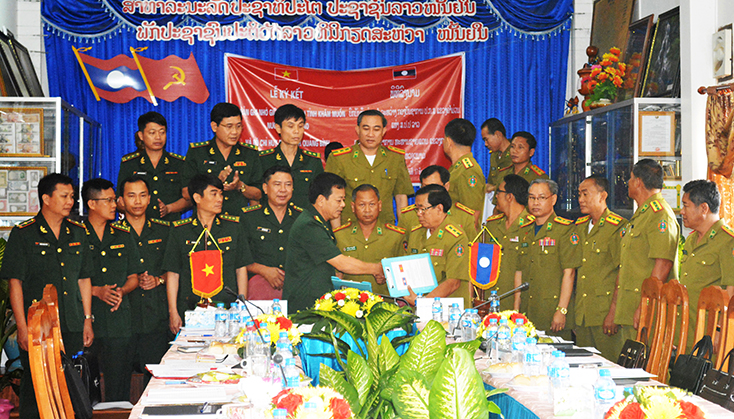 BĐBP Quảng Bình và Ty An ninh tỉnh Khăm Muộn: Hội đàm và ký biên bản ghi nhớ