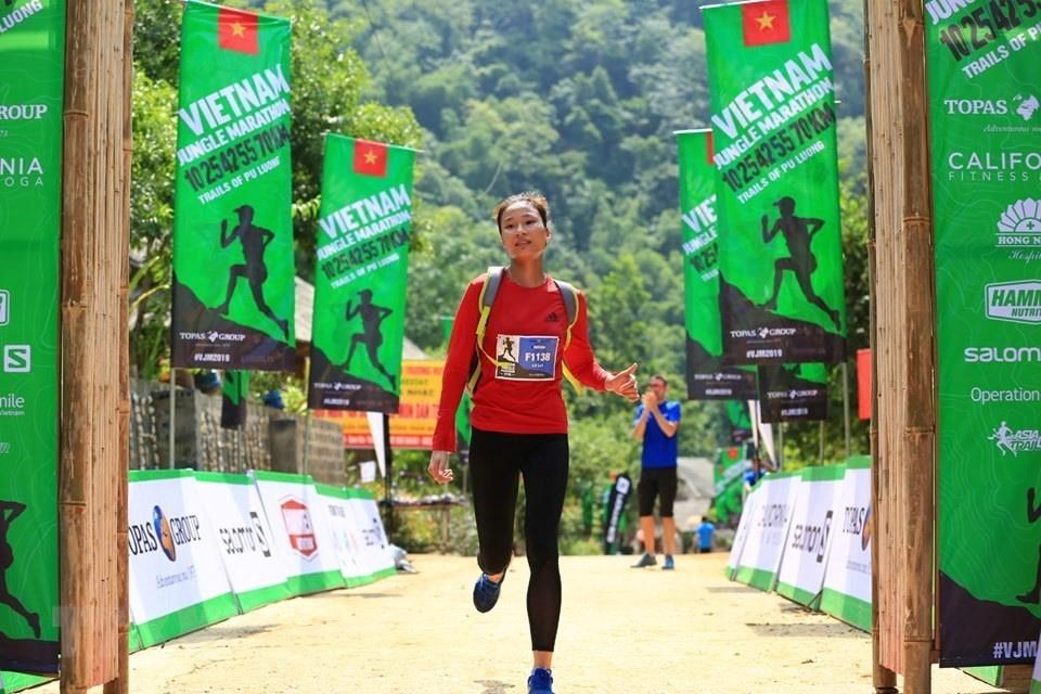 Gần 1.000 vận động viên tranh tài tại Giải marathon băng rừng Việt Nam
