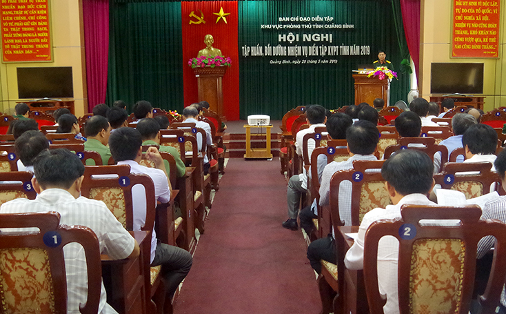 Bồi dưỡng nhiệm vụ diễn tập khu vực phòng thủ tỉnh năm 2019