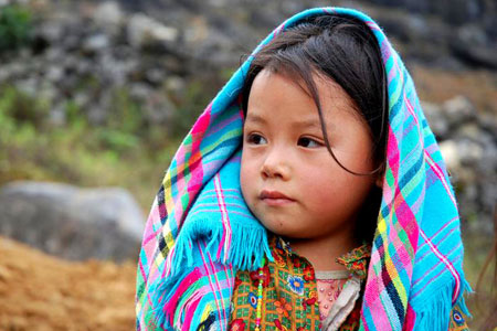 Từ đôi mắt trẻ thơ