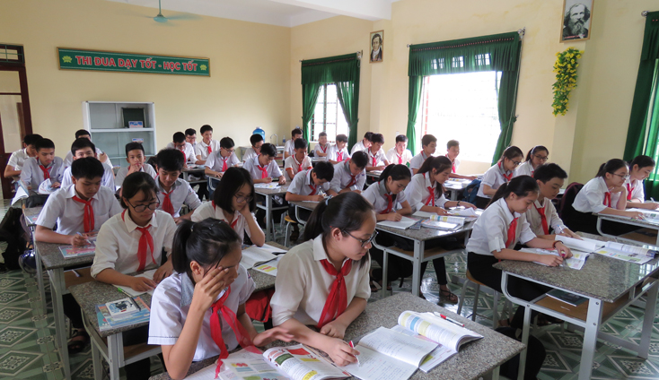 Sáng nay, hơn 6.400 thí sinh thi vào lớp 10 THPT năm học 2019-2020