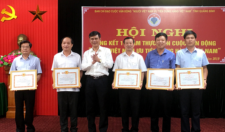 Hàng Việt Nam chiếm ưu thế trong nhu cầu người tiêu dùng