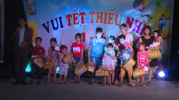 Liên hoan văn nghệ vì thanh thiếu nhi khuyết tật