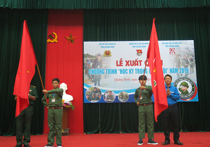 Lễ xuất quân chương trình "Học kỳ trong Quân đội" năm 2019