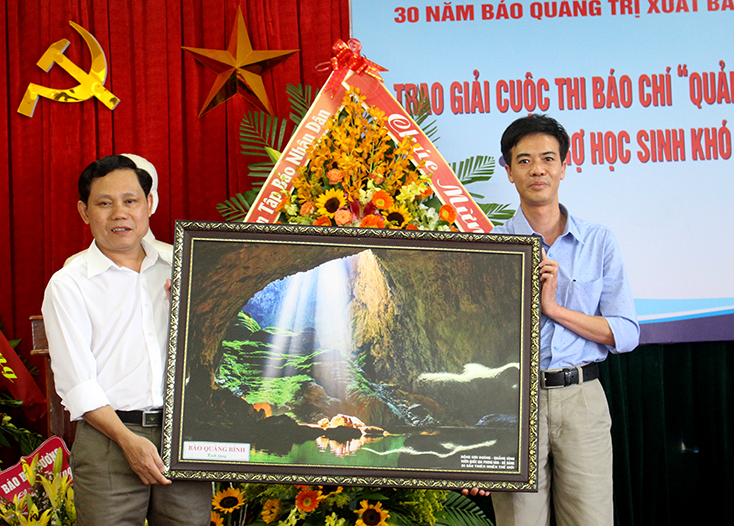 Báo Quảng Trị kỷ niệm 30 năm ngày xuất bản số báo đầu tiên