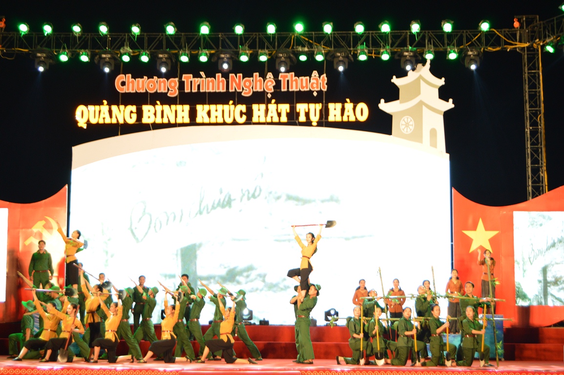 Chương trình nghệ thuật "Quảng Bình khúc hát tự hào"