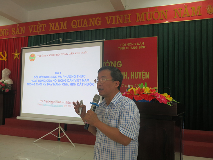 Bồi dưỡng nghiệp vụ cho cán bộ Hội Nông dân