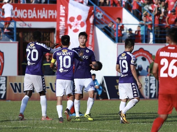 V.League 2019: "Nóng" trên đường đua dẫn đầu bảng xếp hạng