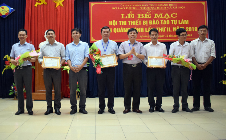 Hội thi thiết bị đào tạo tự làm tỉnh Quảng Bình lần thứ hai
