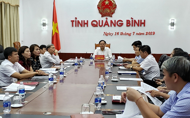 Tinh giảm biên chế, gắn với cơ cấu lại đội ngũ cán bộ, công chức, viên chức