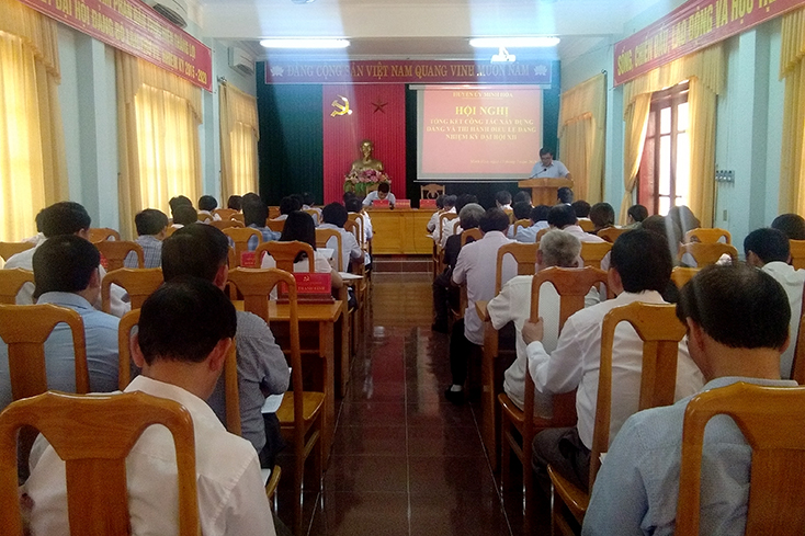 Huyện ủy Minh Hóa:  Tổng kết công tác xây dựng Đảng và thi hành Điều lệ Đảng nhiệm kỳ Đại hội XII