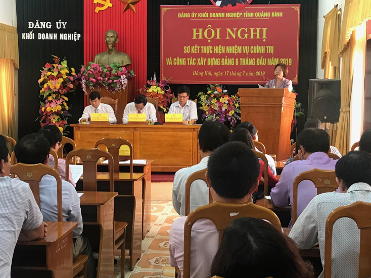 Tập trung lãnh đạo đẩy mạnh công tác thi đua sản xuất, kinh doanh