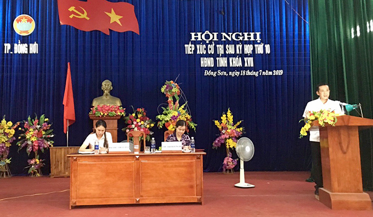 Đại biểu HĐND tỉnh khóa XVII tiếp xúc cử tri sau kỳ họp thứ 10