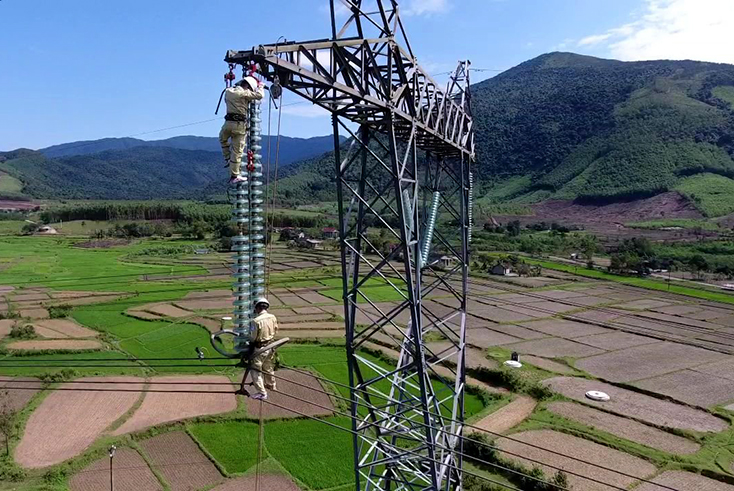 Phía sau ánh điện