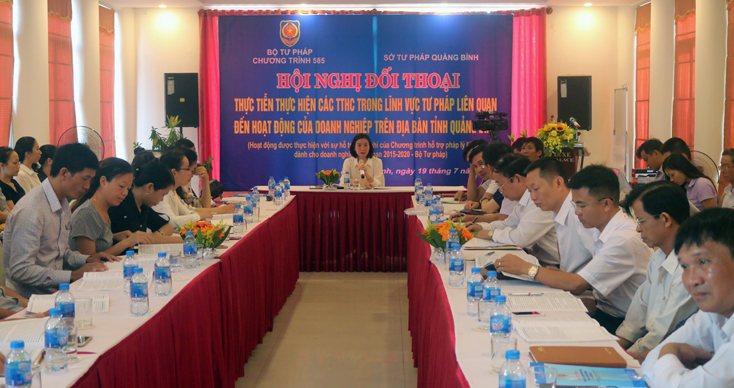 Đối thoại thực hiện các thủ tục hành chính liên quan đến hoạt động doanh nghiệp