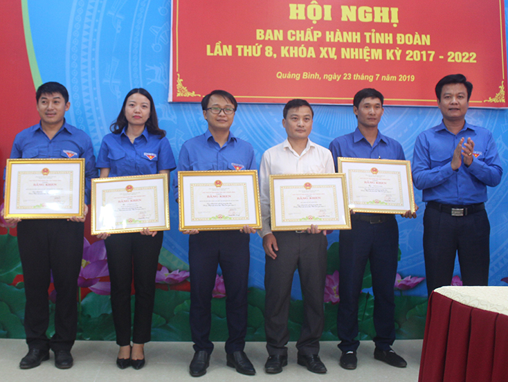 Tuổi trẻ toàn tỉnh triển khai gần 800 công trình thanh niên