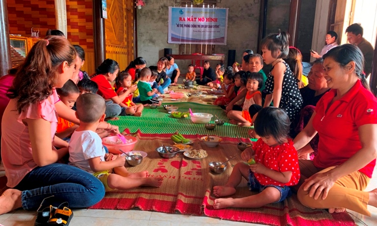 Hơn 2,2 tỷ đồng hỗ trợ trẻ em và phụ nữ nghèo