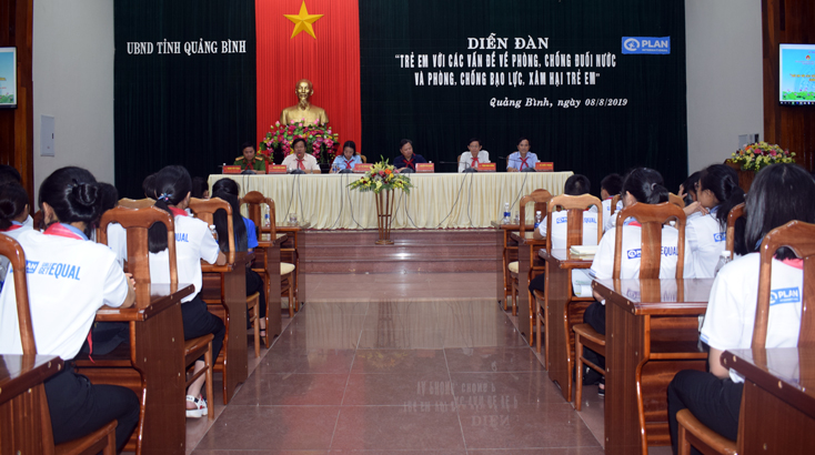 200 thanh thiếu nhi tham gia diễn đàn phòng, chống đuối nước, bạo lực, xâm hại