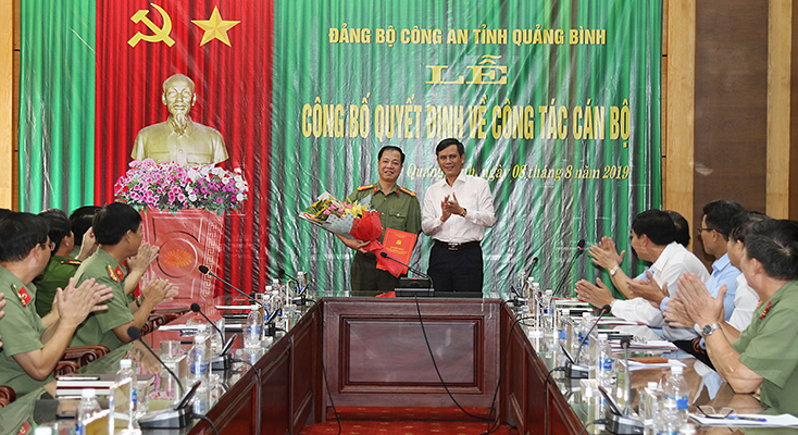 Đảng bộ Công an tỉnh:  Công bố quyết định về công tác cán bộ