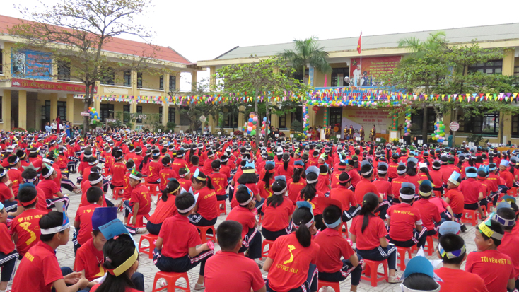 Thủ trưởng các cơ sở giáo dục phải chịu trách nhiệm nếu để xảy ra tình trạng lạm thu trong trường học